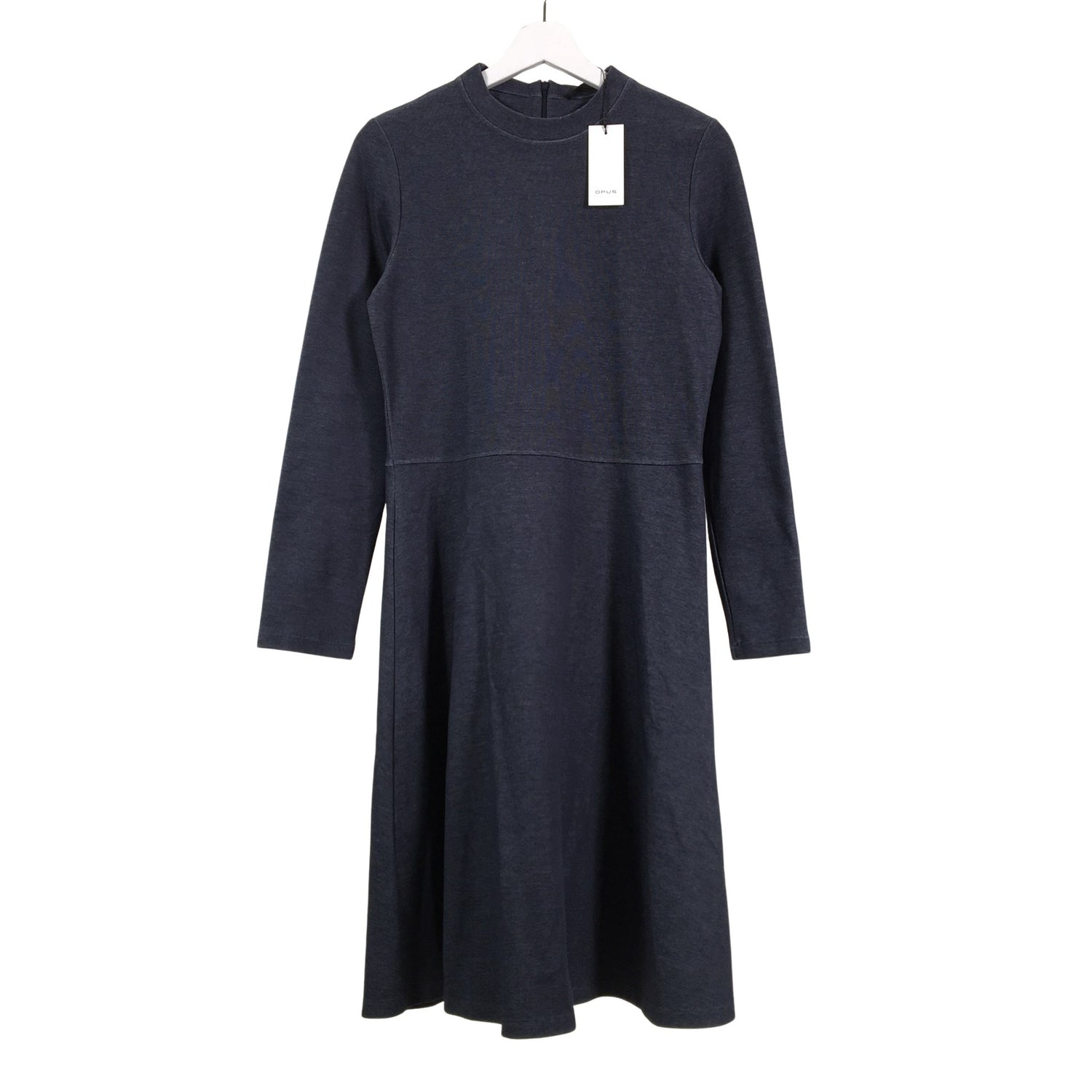  Mekko  Collegemekko, koko 38  Opus 
